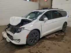 2C4RC1EG2KR528917 2019 CHRYSLER PACIFICA