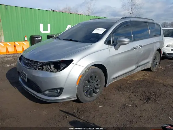 2C4RC1EG2KR603955 2019 CHRYSLER PACIFICA - Image 2