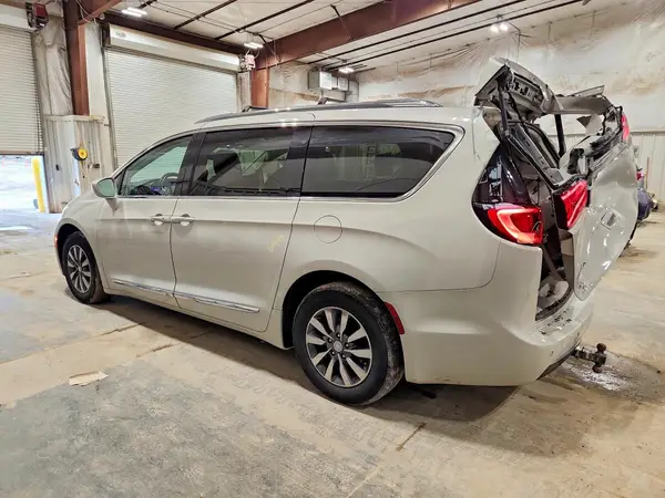 2C4RC1EG2KR645381 2019 CHRYSLER PACIFICA - Image 2