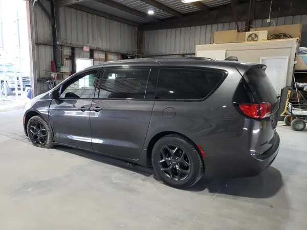 2C4RC1EG2KR686447 2019 CHRYSLER PACIFICA - Image 2