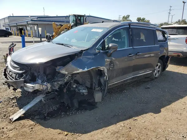 2C4RC1EG3HR512167 2017 CHRYSLER PACIFICA - Image 1