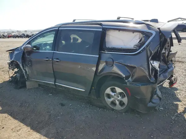 2C4RC1EG3HR512167 2017 CHRYSLER PACIFICA - Image 2