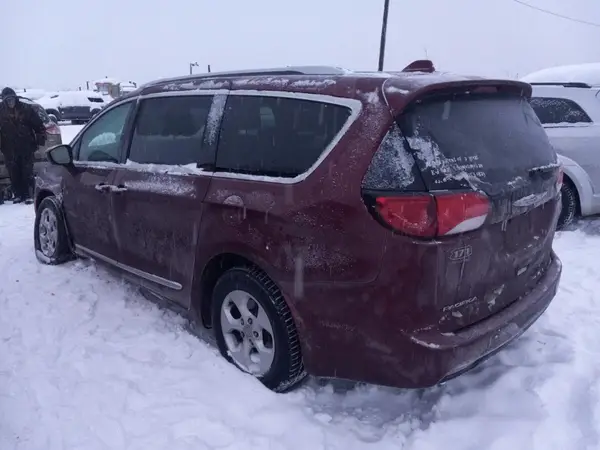 2C4RC1EG3HR515845 2017 CHRYSLER PACIFICA - Image 2