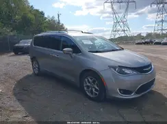 2C4RC1EG3HR531141 2017 CHRYSLER PACIFICA