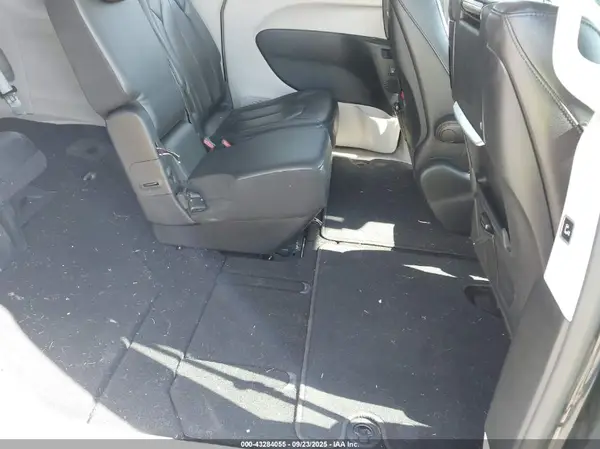 2C4RC1EG3HR533360 2017 CHRYSLER PACIFICA - Image 8