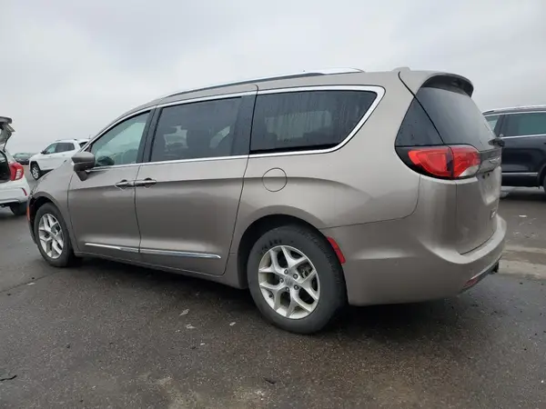 2C4RC1EG3HR537179 2017 CHRYSLER PACIFICA - Image 2