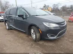 2C4RC1EG3HR555861 2017 CHRYSLER PACIFICA