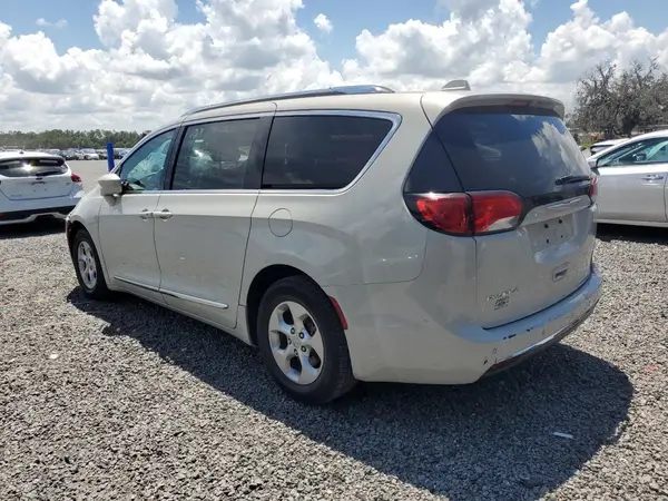 2C4RC1EG3HR560560 2017 CHRYSLER PACIFICA - Image 2