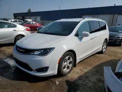 2C4RC1EG3HR560610 2017 CHRYSLER PACIFICA