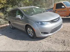 2C4RC1EG3HR570716 2017 CHRYSLER PACIFICA