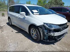 2C4RC1EG3HR578797 2017 CHRYSLER PACIFICA