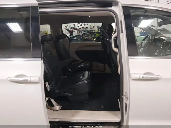 2C4RC1EG3HR585569 2017 CHRYSLER PACIFICA - Image 8