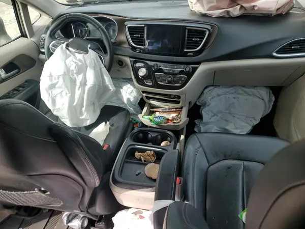 2C4RC1EG3HR585698 2017 CHRYSLER PACIFICA - Image 8