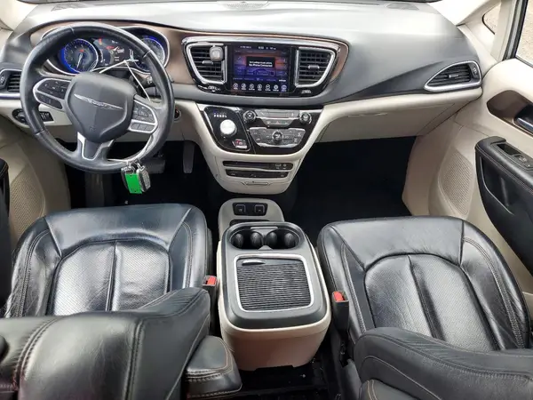 2C4RC1EG3HR614150 2017 CHRYSLER PACIFICA - Image 8