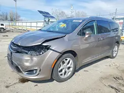 2C4RC1EG3HR614293 2017 CHRYSLER PACIFICA