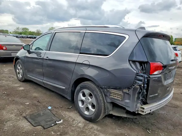 2C4RC1EG3HR628243 2017 CHRYSLER PACIFICA - Image 2