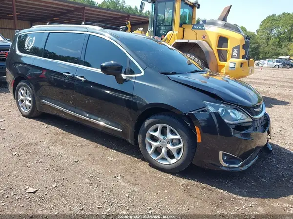 2C4RC1EG3HR633362 2017 CHRYSLER PACIFICA - Image 1