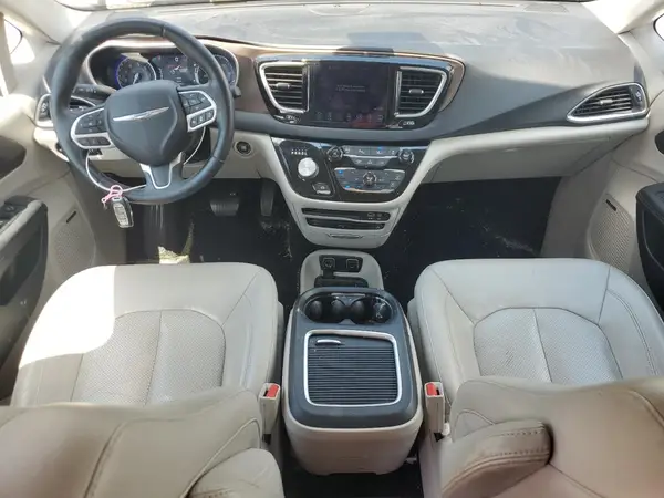 2C4RC1EG3HR637900 2017 CHRYSLER PACIFICA - Image 8