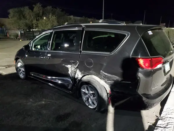 2C4RC1EG3HR637962 2017 CHRYSLER PACIFICA - Image 2