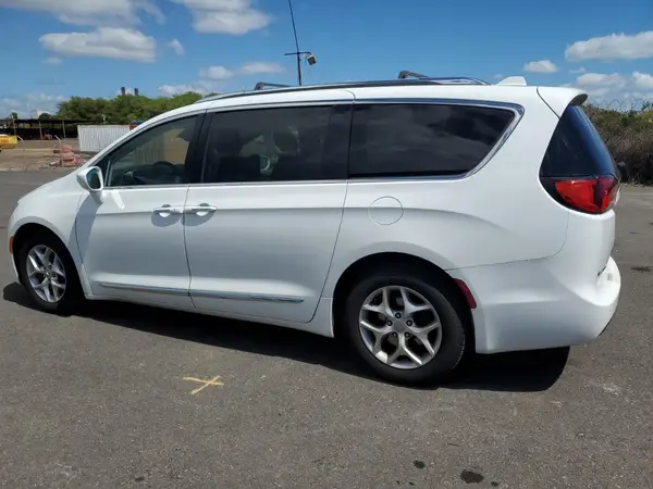 2C4RC1EG3HR643941 2017 CHRYSLER PACIFICA - Image 2