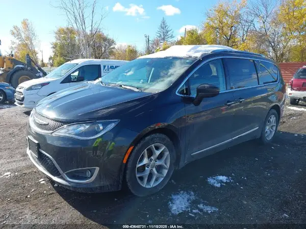 2C4RC1EG3HR652669 2017 CHRYSLER PACIFICA - Image 2