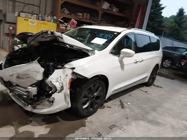 2C4RC1EG3HR704284 2017 CHRYSLER PACIFICA - Image 2