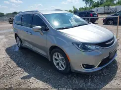 2C4RC1EG3HR704804 2017 CHRYSLER PACIFICA