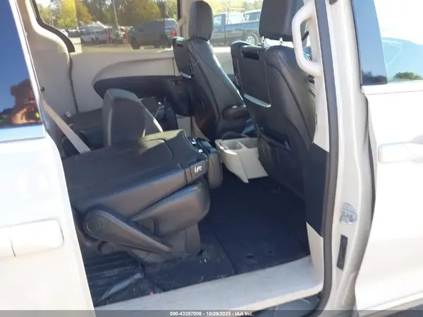 2C4RC1EG3HR708383 2017 CHRYSLER PACIFICA - Image 8