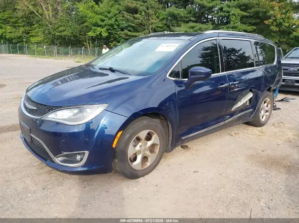 2C4RC1EG3HR708626 2017 CHRYSLER PACIFICA - Image 2