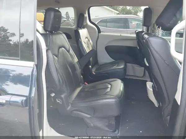 2C4RC1EG3HR708626 2017 CHRYSLER PACIFICA - Image 8