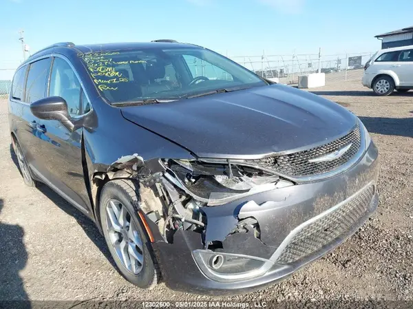 2C4RC1EG3HR733607 2017 CHRYSLER PACIFICA - Image 1