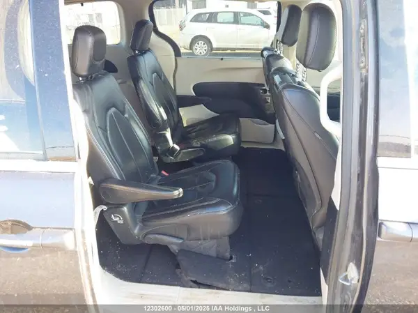 2C4RC1EG3HR733607 2017 CHRYSLER PACIFICA - Image 8