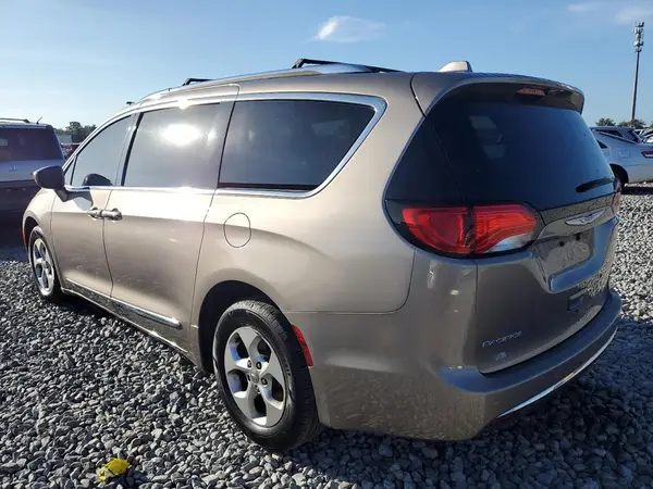 2C4RC1EG3HR747720 2017 CHRYSLER PACIFICA - Image 2