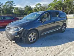 2C4RC1EG3HR752769 2017 CHRYSLER PACIFICA