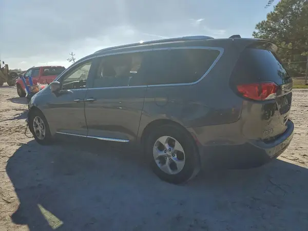 2C4RC1EG3HR752769 2017 CHRYSLER PACIFICA - Image 2