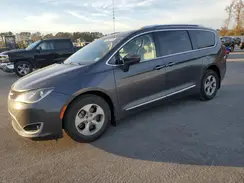 2C4RC1EG3HR763769 2017 CHRYSLER PACIFICA