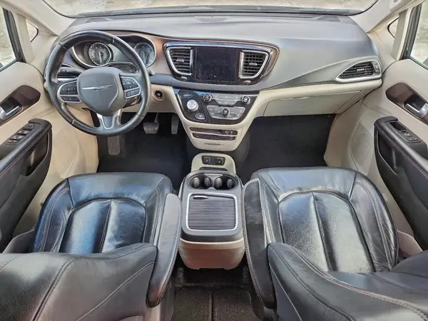 2C4RC1EG3HR796643 2017 CHRYSLER PACIFICA - Image 8