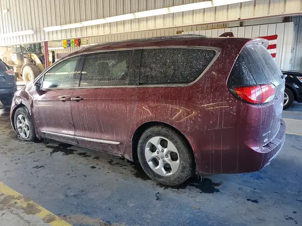 2C4RC1EG3HR811755 2017 CHRYSLER PACIFICA - Image 2