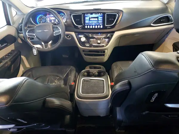 2C4RC1EG3HR811755 2017 CHRYSLER PACIFICA - Image 8