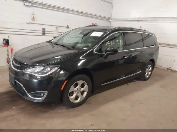 2C4RC1EG3HR835828 2017 CHRYSLER PACIFICA - Image 2