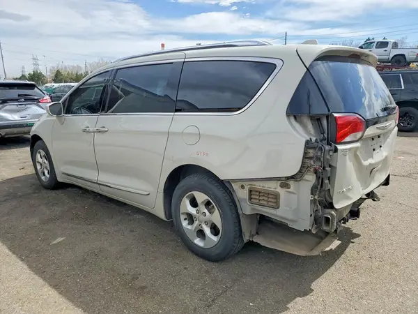 2C4RC1EG3HR839698 2017 CHRYSLER PACIFICA - Image 2