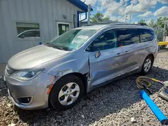 2C4RC1EG3HR846795 2017 CHRYSLER PACIFICA