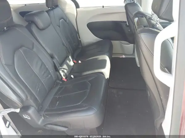 2C4RC1EG3JR218032 2018 CHRYSLER PACIFICA - Image 8
