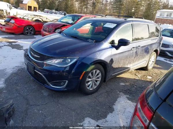 2C4RC1EG3JR230729 2018 CHRYSLER PACIFICA - Image 2