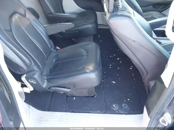 2C4RC1EG3JR230729 2018 CHRYSLER PACIFICA - Image 8