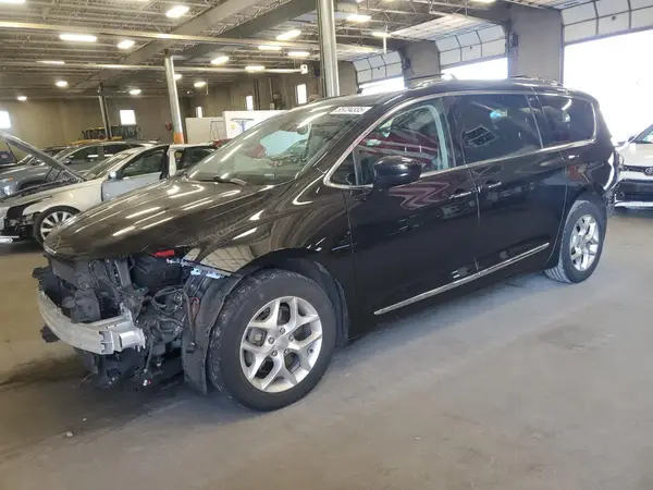 2C4RC1EG3JR294883 2018 CHRYSLER PACIFICA - Image 1