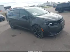 2C4RC1EG3JR310631 2018 CHRYSLER PACIFICA