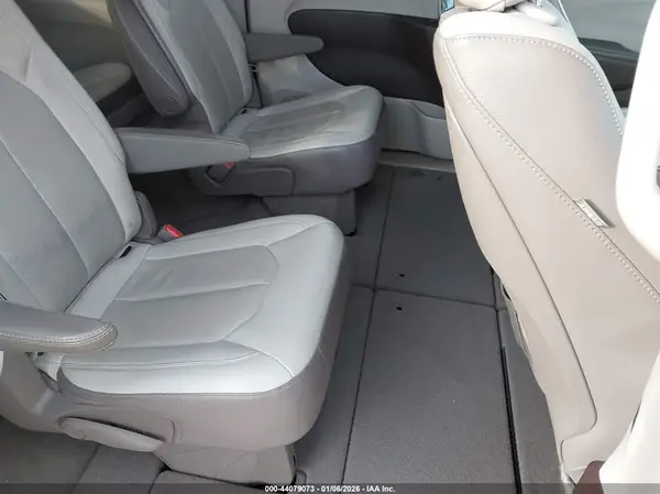 2C4RC1EG3JR316168 2018 CHRYSLER PACIFICA - Image 8