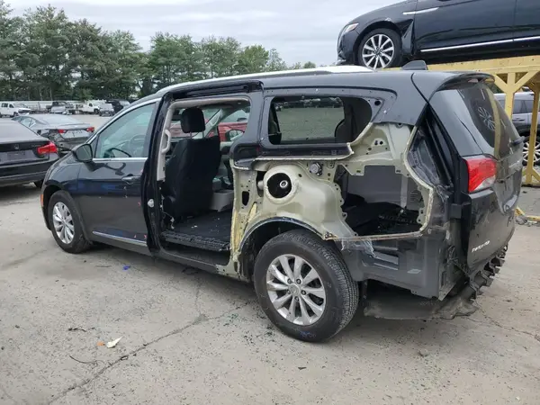 2C4RC1EG3JR322360 2018 CHRYSLER PACIFICA - Image 2