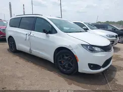 2C4RC1EG3KR522379 2019 CHRYSLER PACIFICA